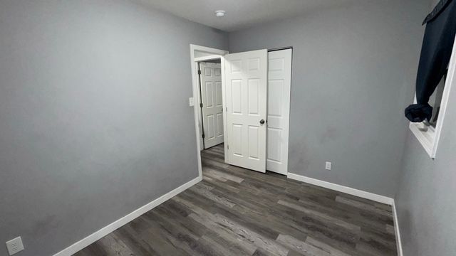 93 E Elmwood Drive, Chicago Heights, IL 60411