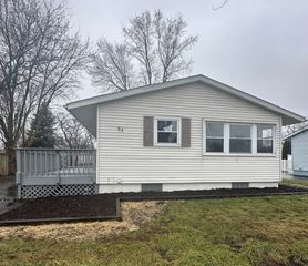 93 E Elmwood Drive, Chicago Heights, IL 60411