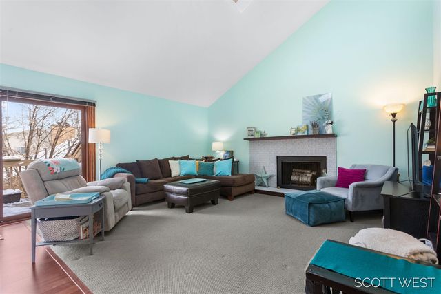 300 Farington Boulevard 16, Holland, MI 49423