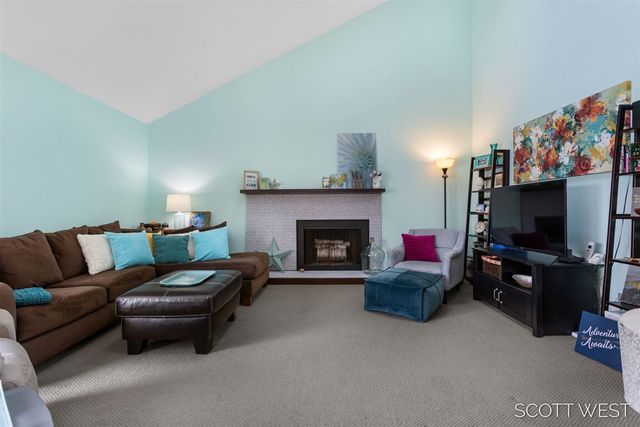 300 Farington Boulevard 16, Holland, MI 49423