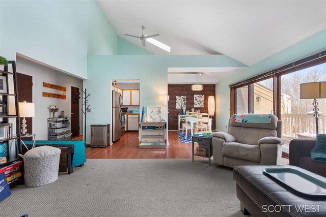 300 Farington Boulevard 16, Holland, MI 49423