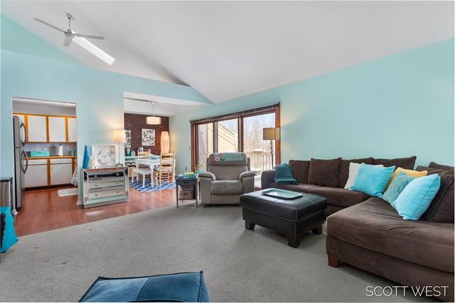 300 Farington Boulevard 16, Holland, MI 49423