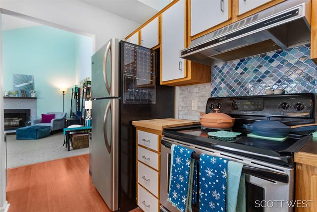 300 Farington Boulevard 16, Holland, MI 49423