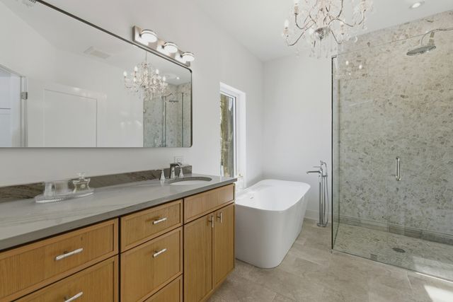 19 Marina Drive, Des Plaines, IL 60016