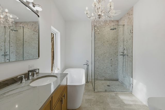 19 Marina Drive, Des Plaines, IL 60016