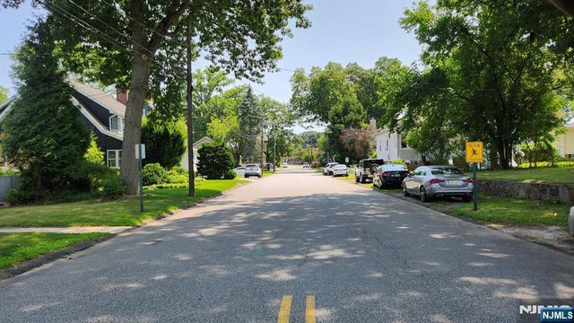 48 Cortland Place FL 2, Tenafly, NJ 07670