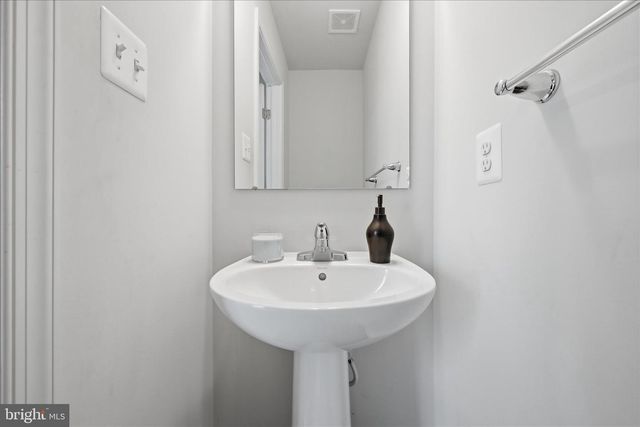 37 TICKSEED CT, Bunker Hill, WV 25413