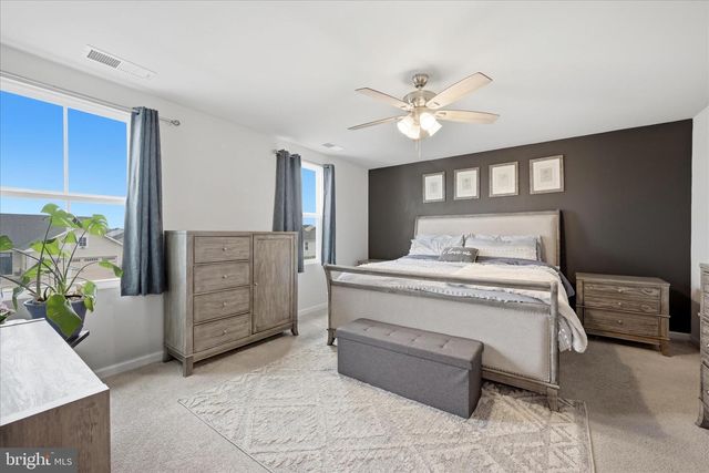 37 TICKSEED CT, Bunker Hill, WV 25413