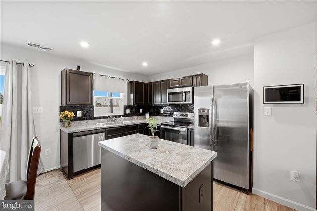 37 TICKSEED CT, Bunker Hill, WV 25413