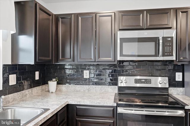 37 TICKSEED CT, Bunker Hill, WV 25413