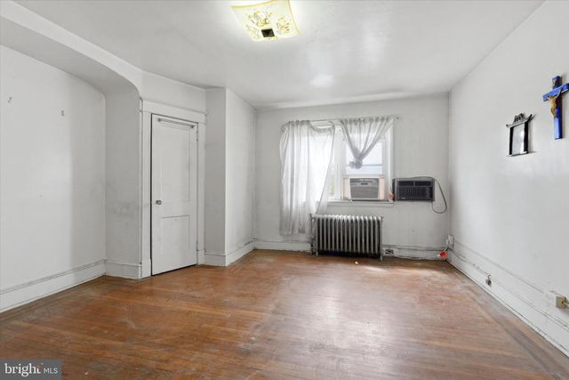 1621 PACKER AVE, Philadelphia, PA 19145