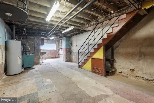 1621 PACKER AVE, Philadelphia, PA 19145