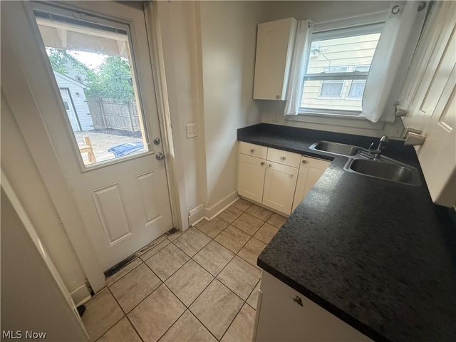 1422 Elder Avenue, Akron, OH 44301