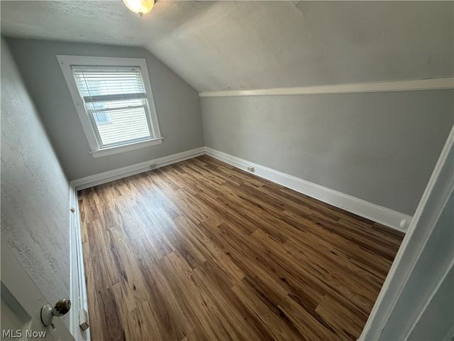 1422 Elder Avenue, Akron, OH 44301