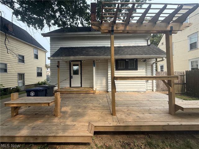 1422 Elder Avenue, Akron, OH 44301