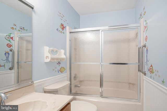 4 KNOLLWOOD DR, Woodbury, NJ 08096