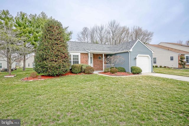 4 KNOLLWOOD DR, Woodbury, NJ 08096