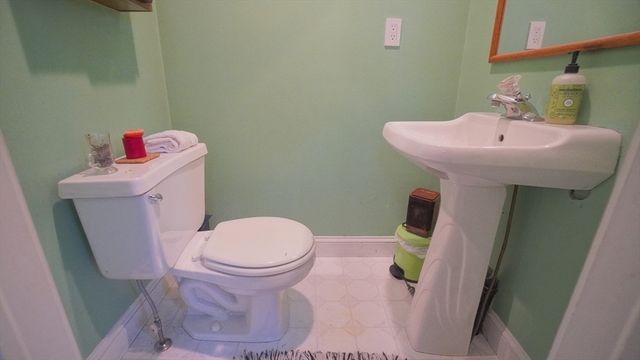 1650 Longmeadow St, Longmeadow, MA 01106