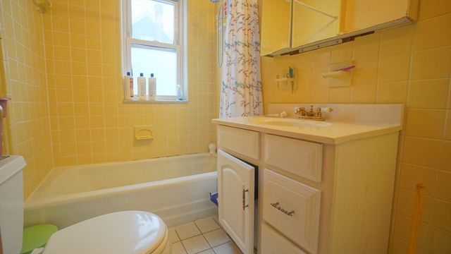 1650 Longmeadow St, Longmeadow, MA 01106