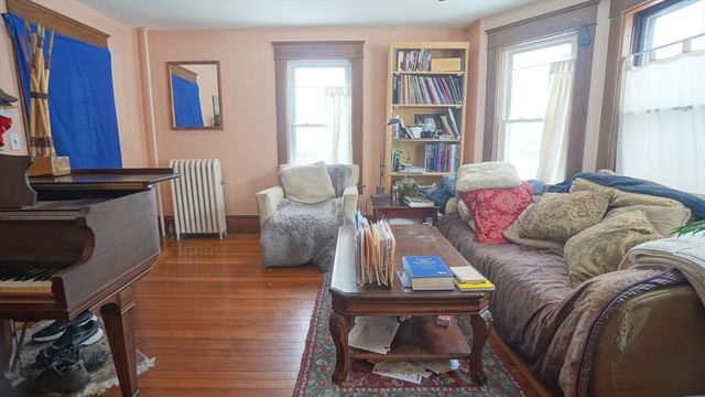 1650 Longmeadow St, Longmeadow, MA 01106