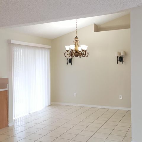 2510 SW Chestnut Lane, Port St Lucie, FL 34953