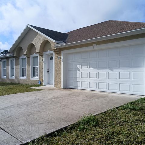 2510 SW Chestnut Lane, Port St Lucie, FL 34953