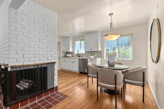 971977 Oak Lane, Menlo Park, CA 94025