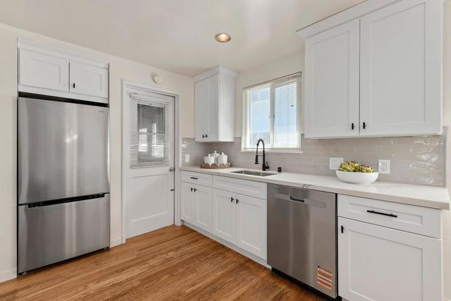 971977 Oak Lane, Menlo Park, CA 94025