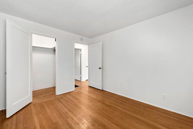 971977 Oak Lane, Menlo Park, CA 94025