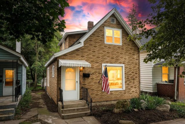 1570 Quarry Avenue, Grand Rapids, MI 49504