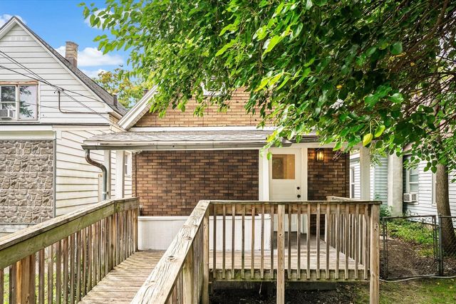 1570 Quarry Avenue, Grand Rapids, MI 49504