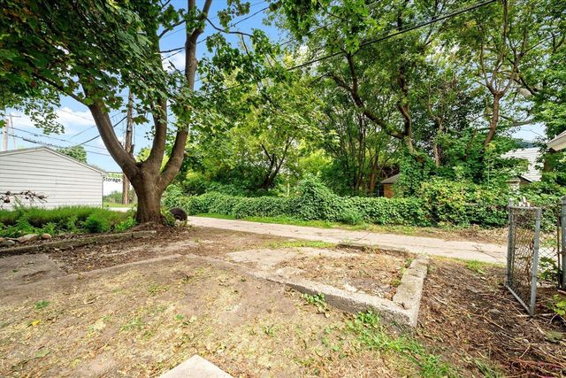 1570 Quarry Avenue, Grand Rapids, MI 49504