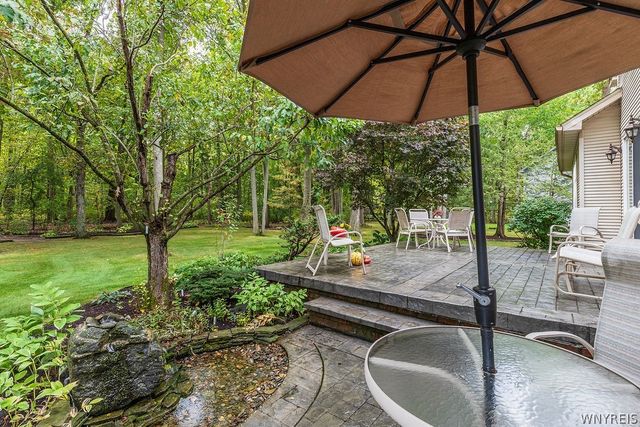112 Trails End, Grand Island, NY 14072