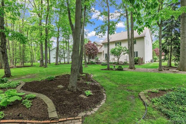 112 Trails End, Grand Island, NY 14072