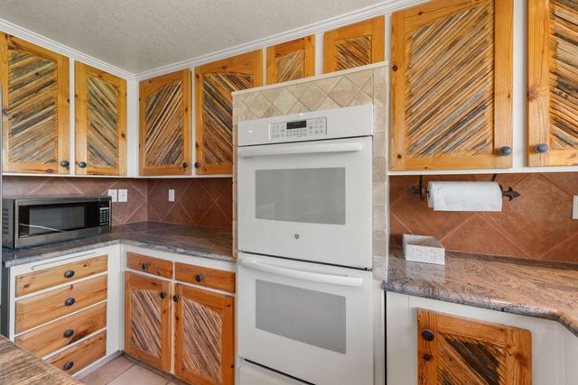 357 San Remo Street, Palm Desert, CA 92260