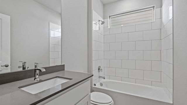 15633 LEINSTER Pass, Fort Worth, TX 76247