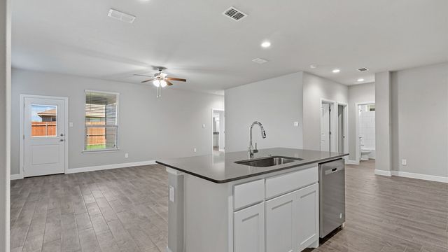 15633 LEINSTER Pass, Fort Worth, TX 76247