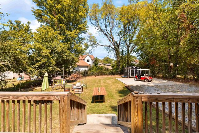 615 W Conway St, Benton, AR 72015