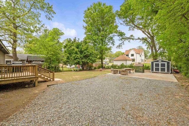 615 W Conway St, Benton, AR 72015