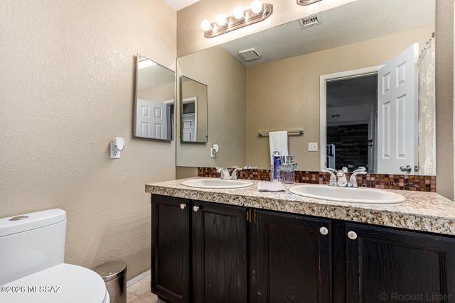 9009 N Twain Street, Tucson, AZ 85742