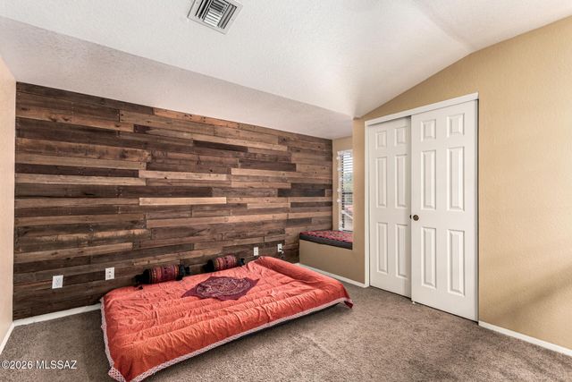 9009 N Twain Street, Tucson, AZ 85742
