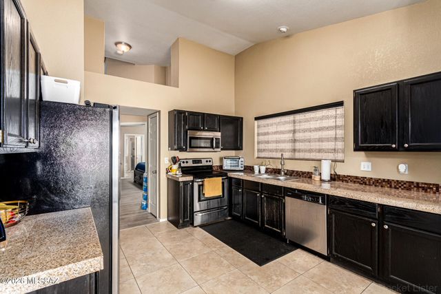 9009 N Twain Street, Tucson, AZ 85742