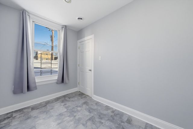 2712 W 25th Street 1R, Chicago, IL 60608