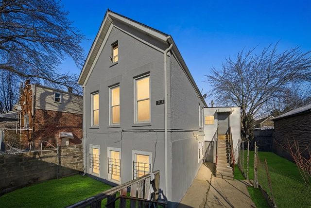 2712 W 25th Street 1R, Chicago, IL 60608