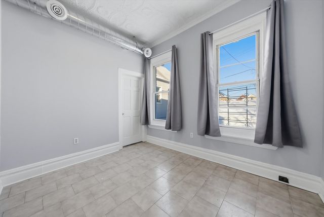 2712 W 25th Street 1R, Chicago, IL 60608