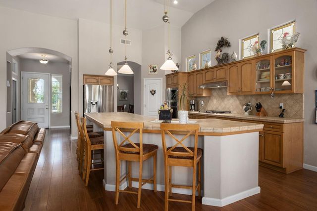 2691 Stuart Avenue, Clovis, CA 93611