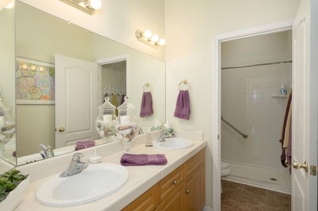 2691 Stuart Avenue, Clovis, CA 93611