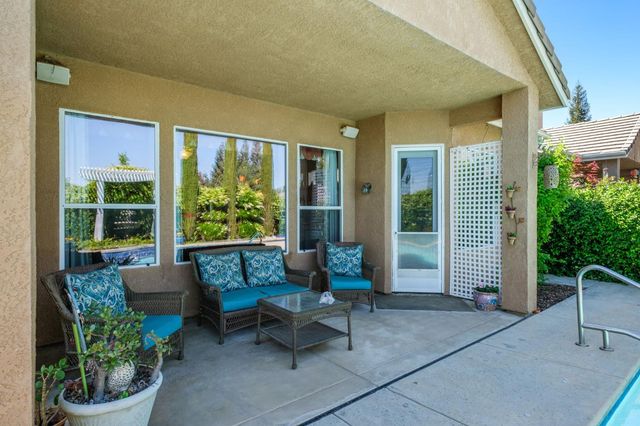 2691 Stuart Avenue, Clovis, CA 93611