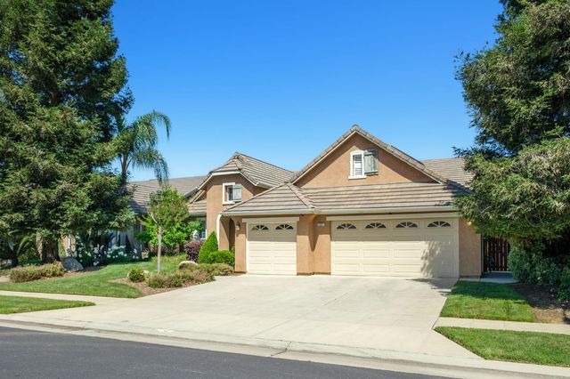 2691 Stuart Avenue, Clovis, CA 93611