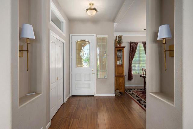 2691 Stuart Avenue, Clovis, CA 93611